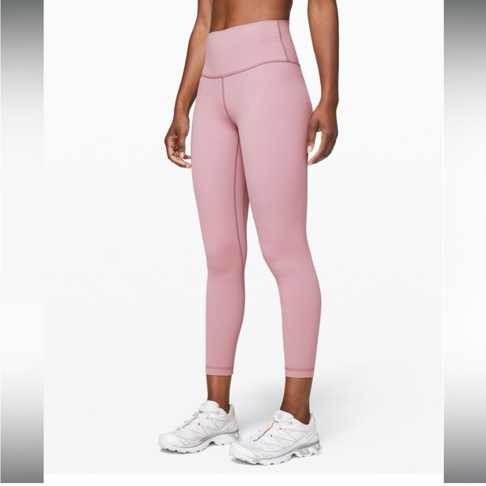 Lululemon Align Leggings in blush pink in excellent condition! 🩷 Size 6